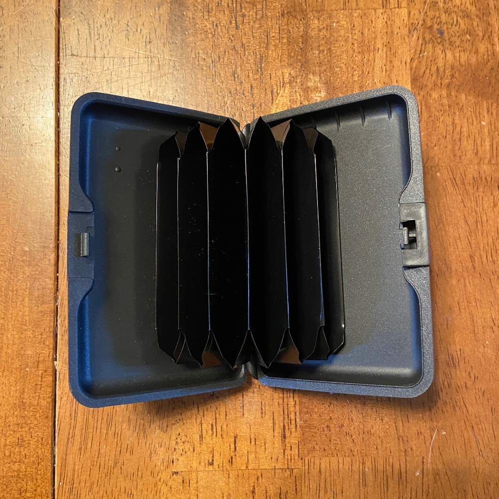 Cardholder - Picture 2 of 2